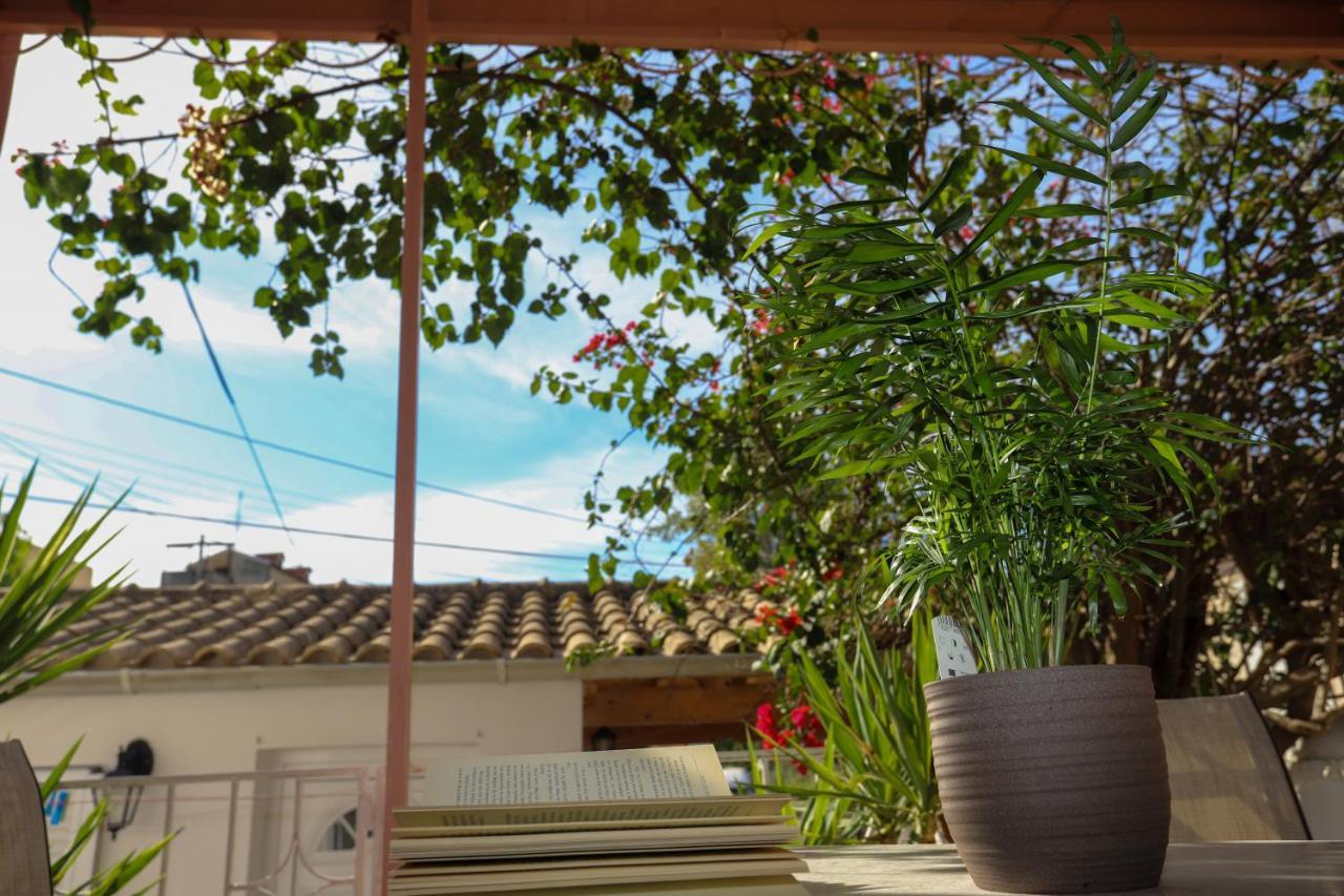 Appartement Family House At Corfu Town Extérieur photo