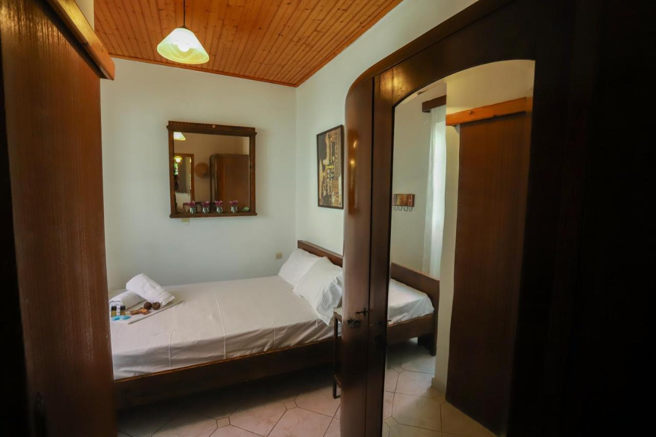 Appartement Family House At Corfu Town Extérieur photo